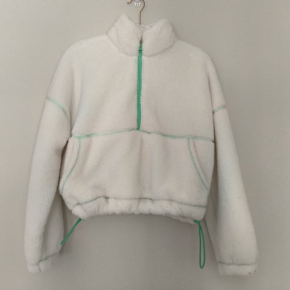 Parade Green and White Fluffy Top Size M